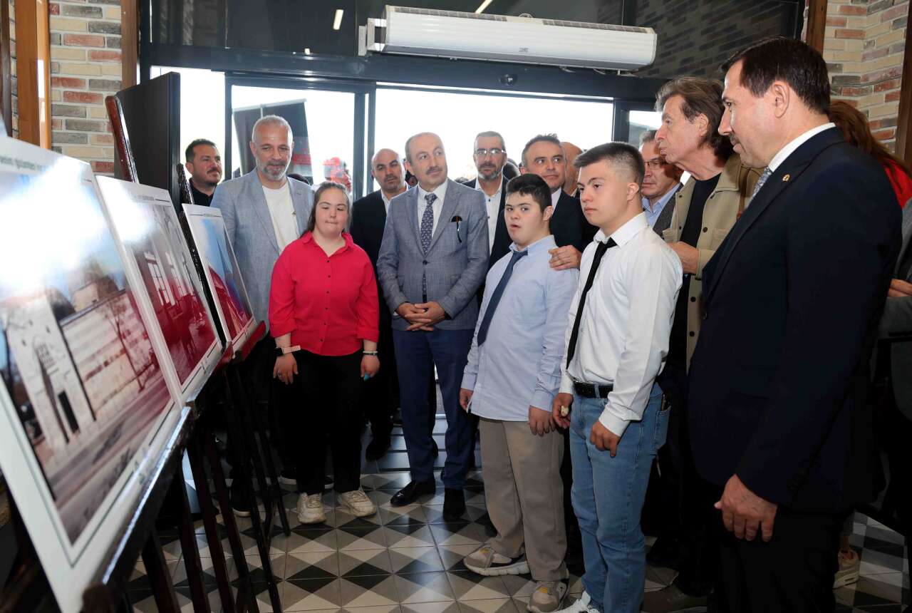 Konya’da down sendromlu öğrencilerin objektifi sergiye dönüştü 2